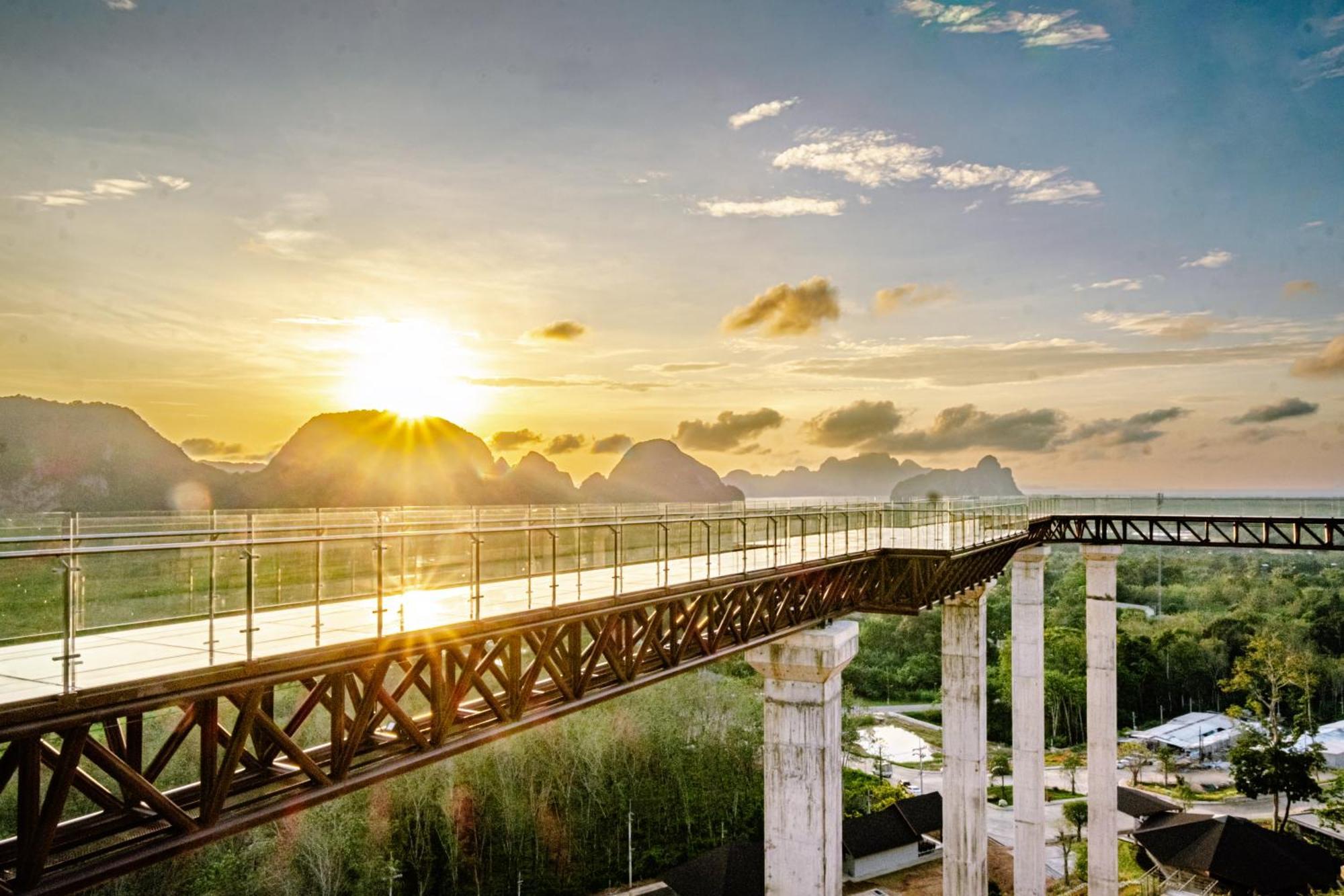Отель Beyond Skywalk Nangshi Takua Thung Экстерьер фото