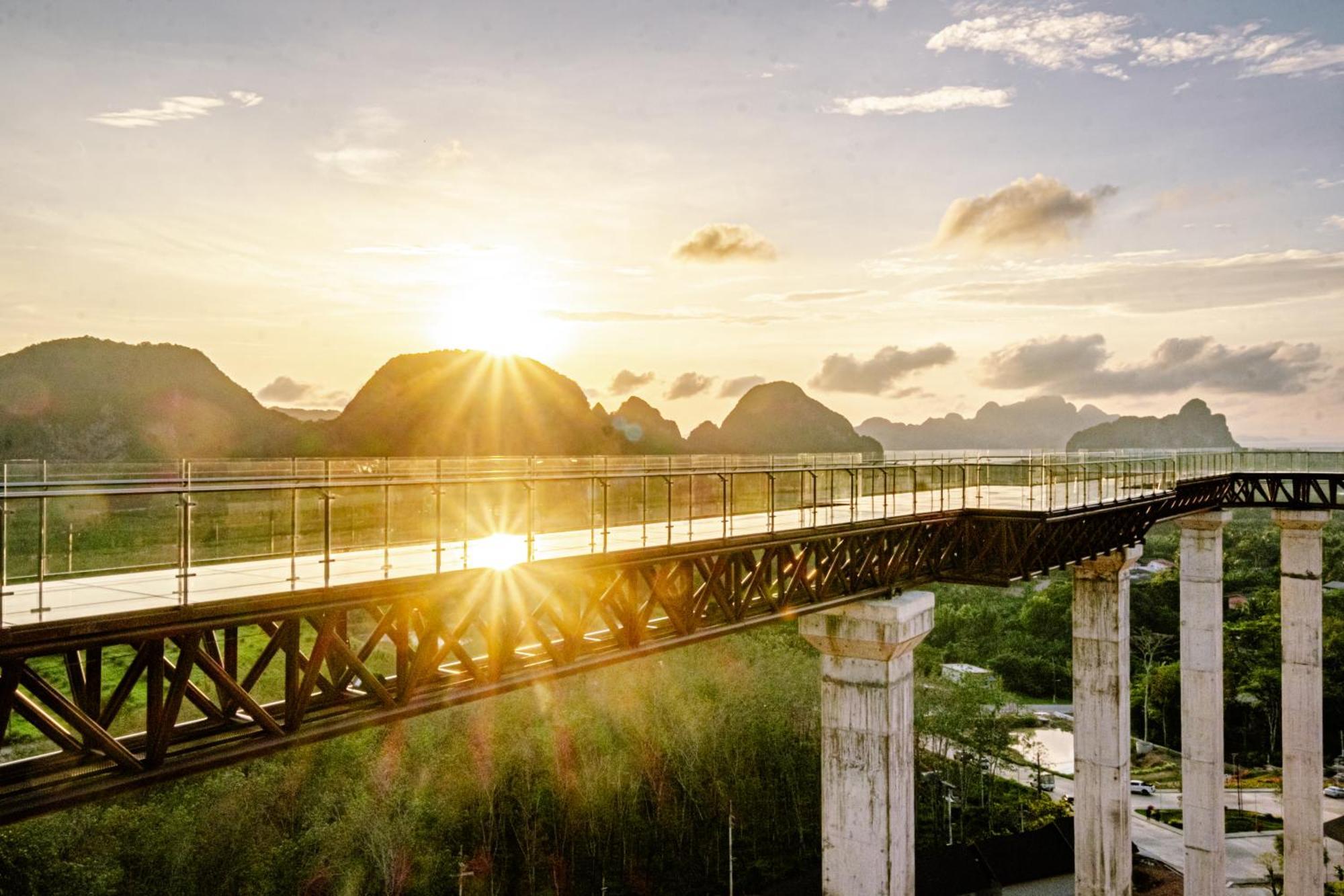 Отель Beyond Skywalk Nangshi Takua Thung Экстерьер фото