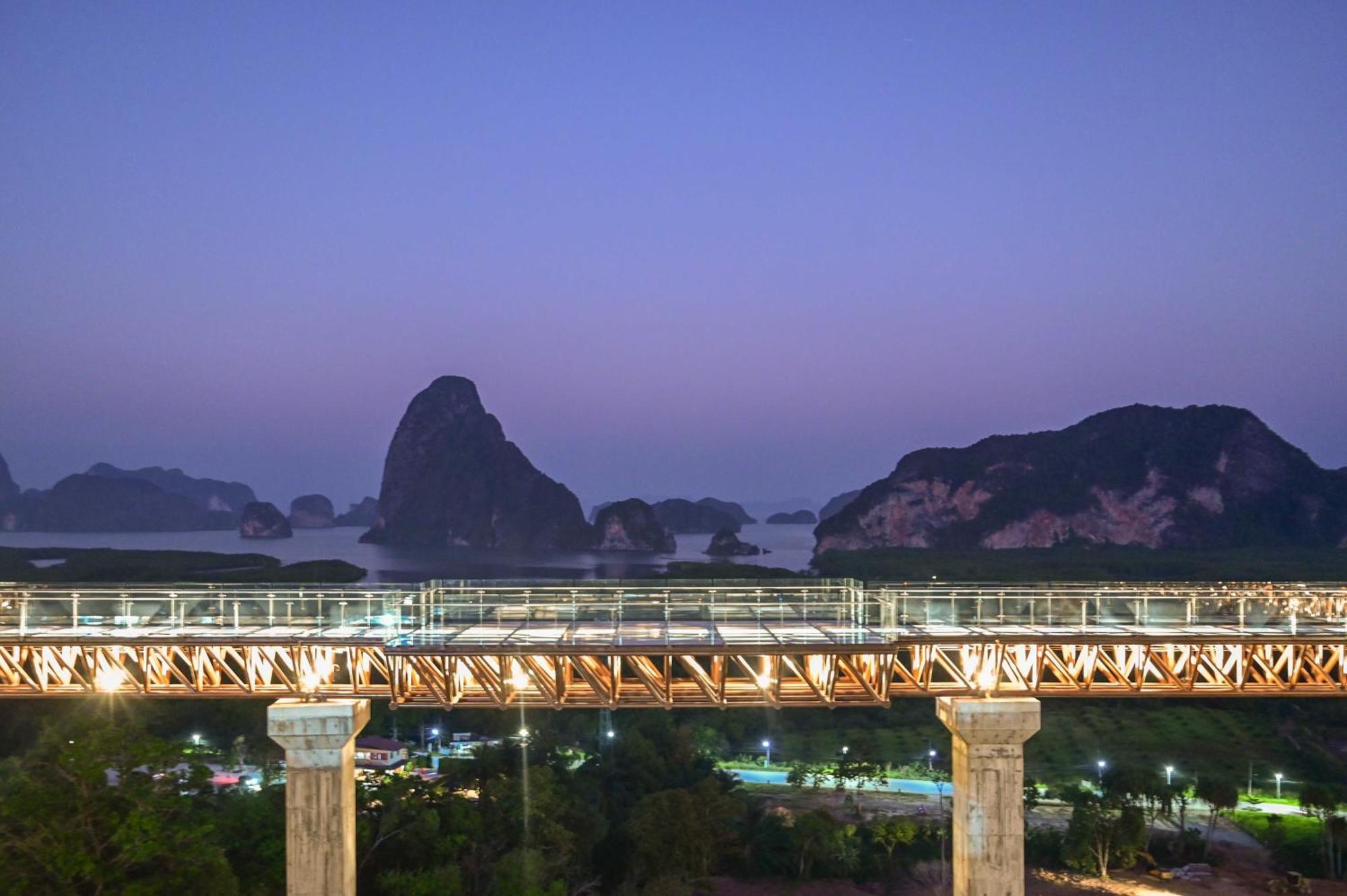 Отель Beyond Skywalk Nangshi Takua Thung Экстерьер фото