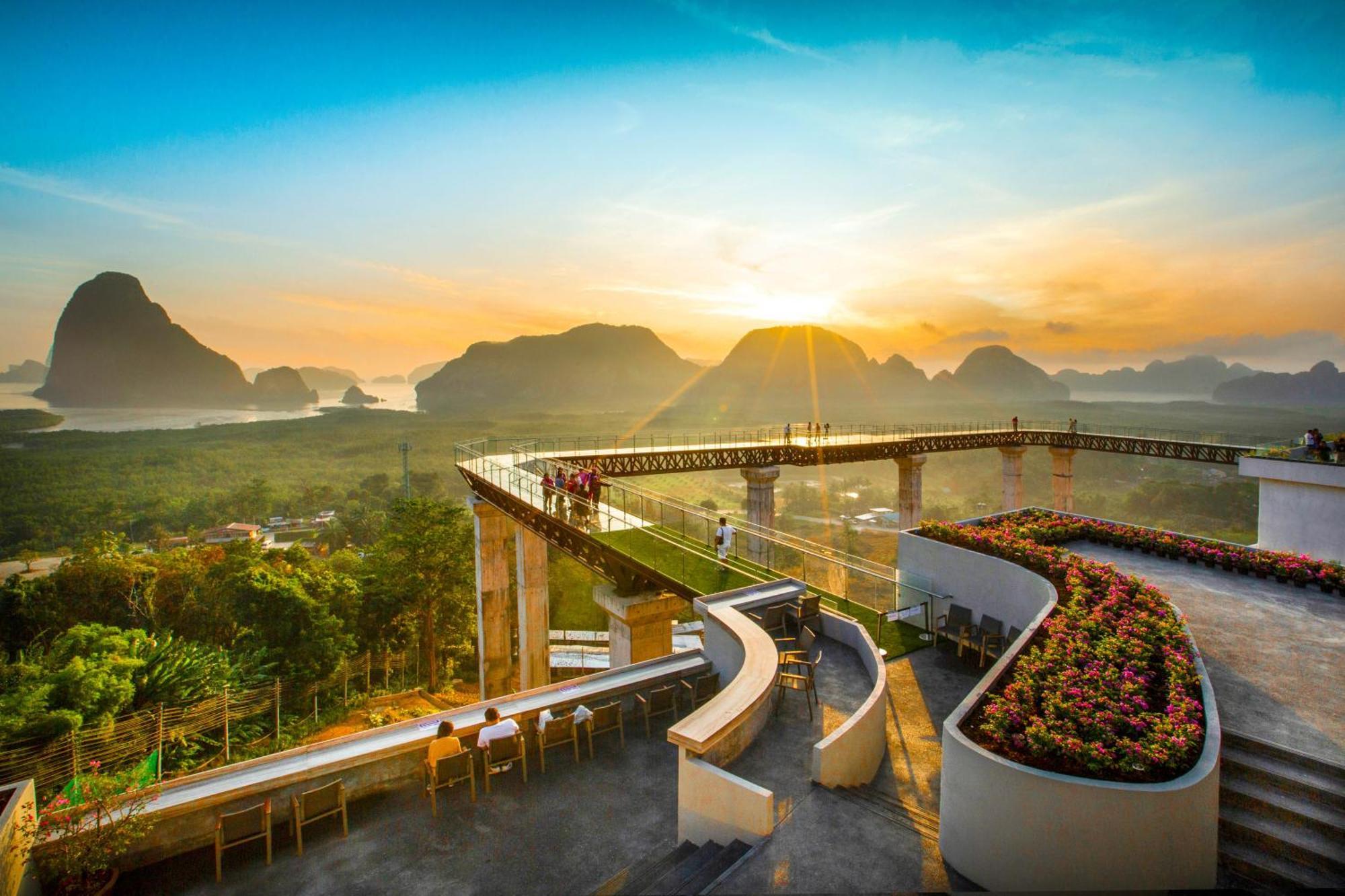 Отель Beyond Skywalk Nangshi Takua Thung Экстерьер фото